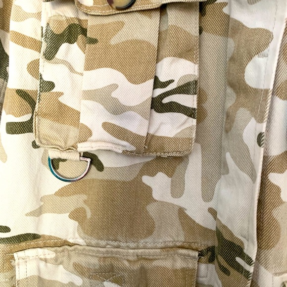 Camouflage Jacket - Picture 3 of 6
